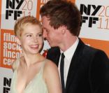 Michelle Williams et Eddie Redmayne lors de la première du film My Week with Marilyn à New York le 9 octobre 2011