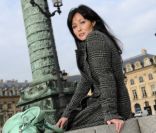 Shannen Doherty lors d'une séance photo Place Vendôme à Paris en novembre 2009
