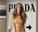 Blake Lively alias Serena Van der Woodsen dans Gossip Girl : en robe signée Yigal Azrouel, perchée sur des sandals platforms Yves Saint Laurent et le célèbre Alexa de Mulberry au bras