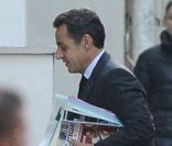 Le président Sarkozy rend visite à Carla Bruni, maman d'une petite Giulia depuis le 19 octobre 2011. Le 20 octobre