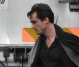 Raphaël Enthoven rend visite à son ancienne compagne Carla Bruni, maman d'une petite Giulia depuis le 19 octobre 2011.