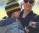 Gwen Stefani se rend dans un jardin public avec ses enfants, Zuma et Kingston, samedi 22 octobre 2011.