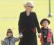 Gwen Stefani se rend dans un jardin public avec ses enfants, samedi 22 octobre 2011.