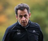 Nicolas Sarkozy fait son jogging dans le parc du château de Versailles, le 30 octobre 2011.<br />