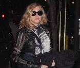Madonna en famille à New York le 30 octobre 2011