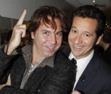 Roberto Alagna et Laurent Gerra lors de l'enregistrement de Vivement Dimanche, émission diffusée le 6 novembre 2011, au Studio Gabriel