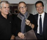 Claude Serillon, Fabrice Luchini et Laurent Gerra lors de l'enregistrement de Vivement Dimanche, émission diffusée le 6 novembre 2011, au Studio Gabriel