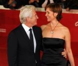 Richard Gere, chic et passionné avec sa femme Carey Lowell, pour la cérémonie de clôture du VIe festival international du film de Rome, qui a connu son épilogue vendredi 4 novembre 2011.