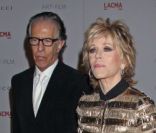 Jane Fonda et son compagnon Richard Perry lors de l'inauguration du Gala  Art et Film au Lacma, le Los Angeles County Museum of Art, à Los  Angeles, le 5 novembre 2011