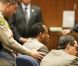 Le docteur Conrad Murray lors de l'énoncé de son verdict le 7 novembre 2011. Il a été menotté puis conduit en prison