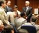 Le docteur Conrad Murray lors de l'énoncé de son verdict le 7 novembre 2011. Il a été menotté puis conduit en prison