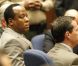 Le docteur Conrad Murray lors de l'énoncé de son verdict le 7 novembre 2011. Il a été menotté puis conduit en prison