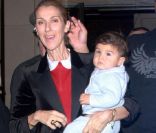 Céline Dion et son fils Nelson le 16 septembre 2011 à New York<br />