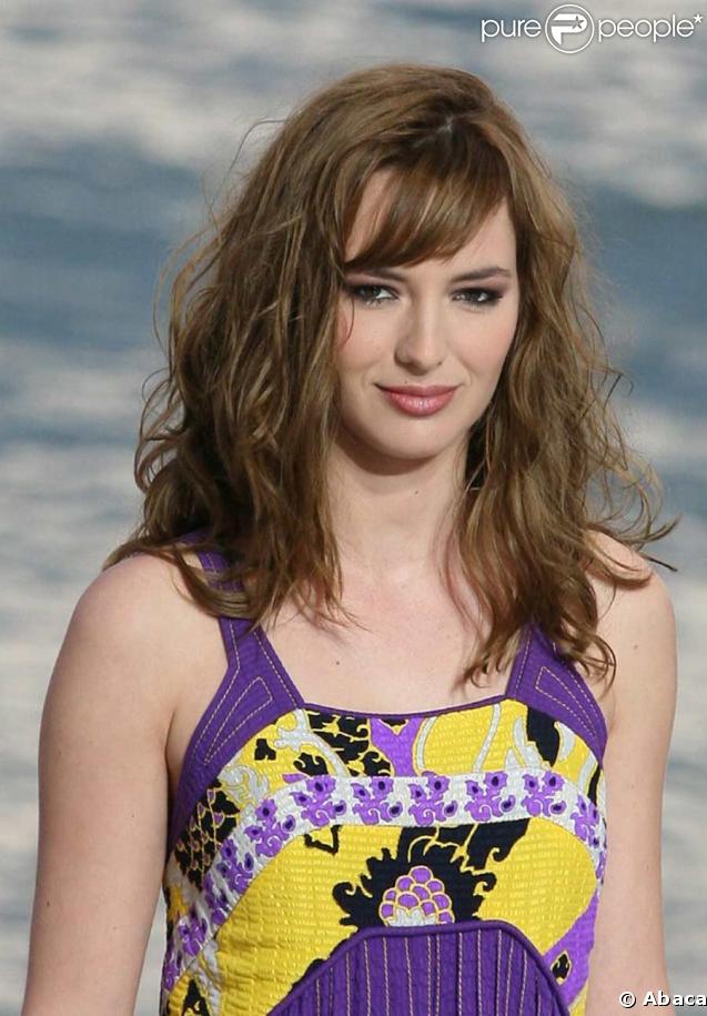 Louise Bourgoin... Irrésistible !
