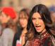 Pour le clip de  Non ho mai smesso , deuxième extrait de son album  Inedito , Laura Pausini a investi la Piazza Duomo Milano, le parvis de la catédrale de Milan, en compagnie de dizaines de figurants.