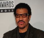 Lionel Richie le 20 novembre 2011 lors des American Music Awards au Nokia Theatre de Los Angeles