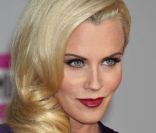 Jenny McCarthy le 20 novembre 2011 lors des American Music Awards au Nokia Theatre de Los Angeles