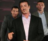 Sylvester Stallone présente fièrement la comédie musicale Rocky à Hambourg, Allemagne, le 20 novembre 2011.