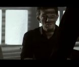 Vincent Cassel dans le clip de Disque de Lumière de Rockin' Squat