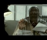 Oxmo Puccino dans le clip de Disque de Lumière de Rockin' Squat
