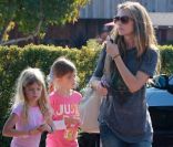 Denise Richards : Session shopping avec ses adorables Sam et Lola