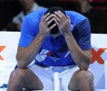Jo-Wilfried Tsonga, déçu après sa finale du Masters de Londres perdue face à Roger Federer le 27 novembre 2011 à Londres