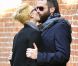 Tilda Swinton et son amoureux : incapables de résister à ce fougueux baiser