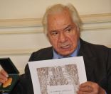 Michel Galabru a reçu la Grande médaille Vermeil de la Ville de Paris le 6 décembre 2011 à Paris