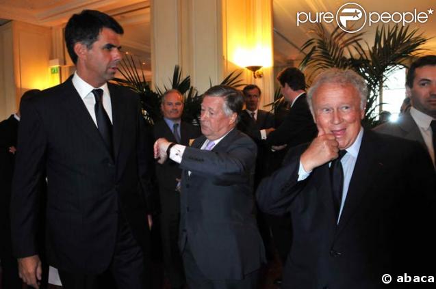 Philippe Bouvard et Alain Duhamel à la remise de la Légion d'honneur d'Axel Duroux