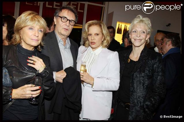 Tonie Marshall, Bertrand de Labbey (Artmédia), Danièle Thomspon, au concert de Sylvie Vartan pour ses 50 ans de carrière, à la salle Pleyel, à Paris, le 23 novembre 2011.
