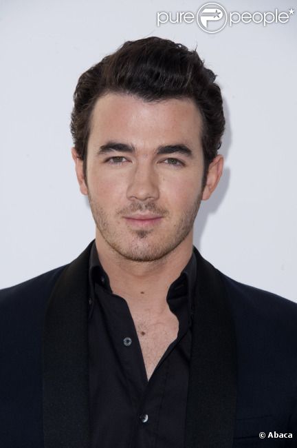 Kevin Jonas assiste à la soirée des Spike TV Video Games Awards 2011, le samedi 10 décembre à Los Angeles.