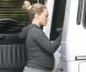 Hilary Duff, enceinte, fait ses courses toute seule à Beverly Hills le 11 décembre 2011