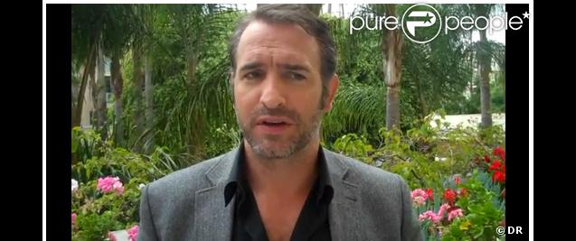 Jean Dujardin soutient son partenaire canin dans The Artist pour les Golden Globes