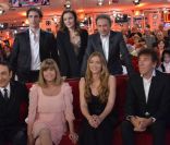 Chantal Goya, Hélène Rollès, Alain Souchon, Dani Lary, Michel Drucker, Stéphane Bullion, Agnès Letestu le mardi 13 décembre lors de l\'enregistrement de Vivement Dimanche de Noël, édition spéciale diffusée le 25 décmbre 2011