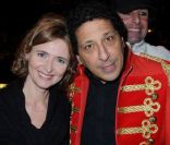 Annabelle Milot et Smaïn au cirque Pinder lors de la soirée 24 jours pour 24 enfants, à Paris, le 18 décembre 2011