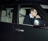  Le prince William conduit ses cousins Peter et Zara Phillips à l'hôpital Papworth où se trouve leur grand-père le prince Philip. 
 Le Noël 2011 de la famille royale britannique à Sandringham a été marqué par l'absence du prince Philip, hospitalisé, mais aussi par l'extraordinaire engouement suscité par Kate Middleton, attraction à Sandringham pour son premier Noël royal. 
