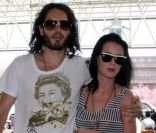 Katy Perry et Russell Brand en mars 2010 à Los Angeles