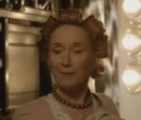 Marie-Anne Chazel drôlement accoutrée dans les Edelweiss, lundi 2 janvier 2012, sur TF1