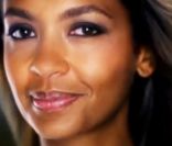 Karine Le Marchand vous souhaite une belle année 2012
