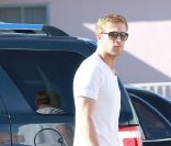 Sérieux, Ryan Gosling à Los Angeles le 3 janvier 2012