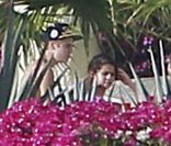Justin Bieber et sa petite amie, Selena Gomez, à Cabo San Lucas au Mexique, le samedi 7 janvier 2012.