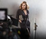 Kate Winslet pose pour la campagne printemps 2012 de St John sous l\'objectif de Craig McDean.<br />