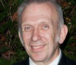  Jean-Paul Gaultier au dixième Dîner De La Mode contre le Sida à Paris, le 26 janvier 2012. 