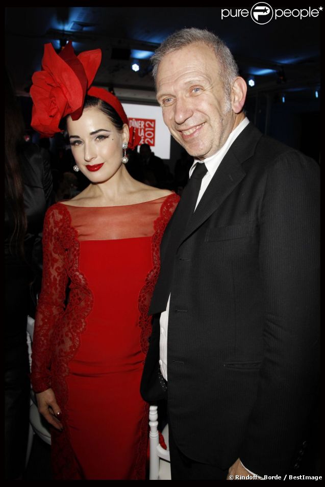Dita Von Teese et Jean-Paul Gaultier à Paris, le 26 janvier 2012.