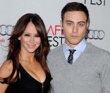 Jennifer Love Hewitt et son compagnon Jarod Einshohn à Los Angeles, le 3 novembre 2011.
