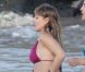 Elsa Pataky, enceinte, dévoile son ventre rond en bikini au coté de son amoureux
