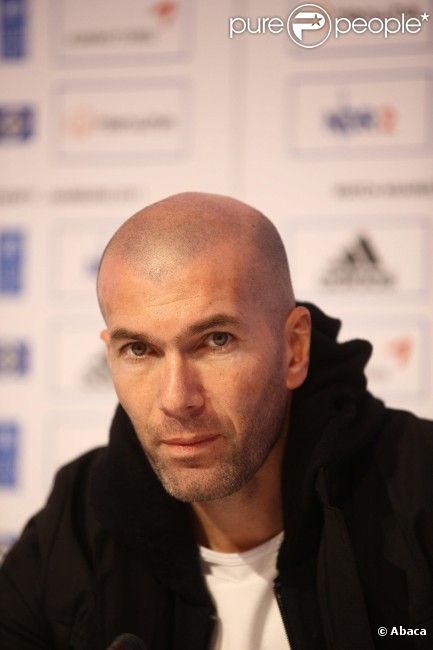 Zinedine Zidane le 13 décembre 2011 à Hambourg