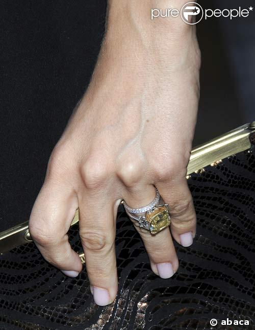Les bagues de Madame Charlie Sheen
