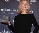 Marina Foïs à la cérémonie des Globes de cristal, au Lido à Paris, le 6 février 2012.