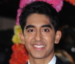Dev Patel assistait à l'avant-première du film Indian Palace à Londres, le 7 février 2012.